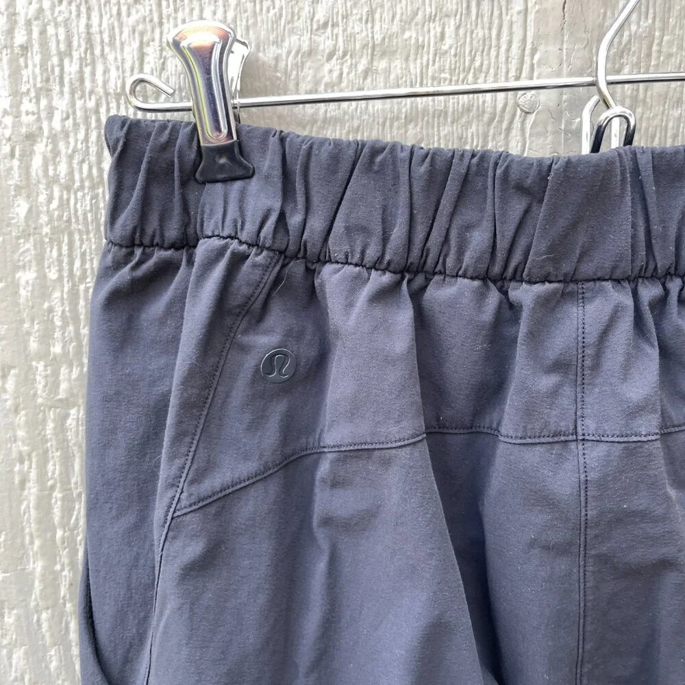 Lululemon Pants Women 4 Your True Trouser High Rise Black Pleated Elastic Waist